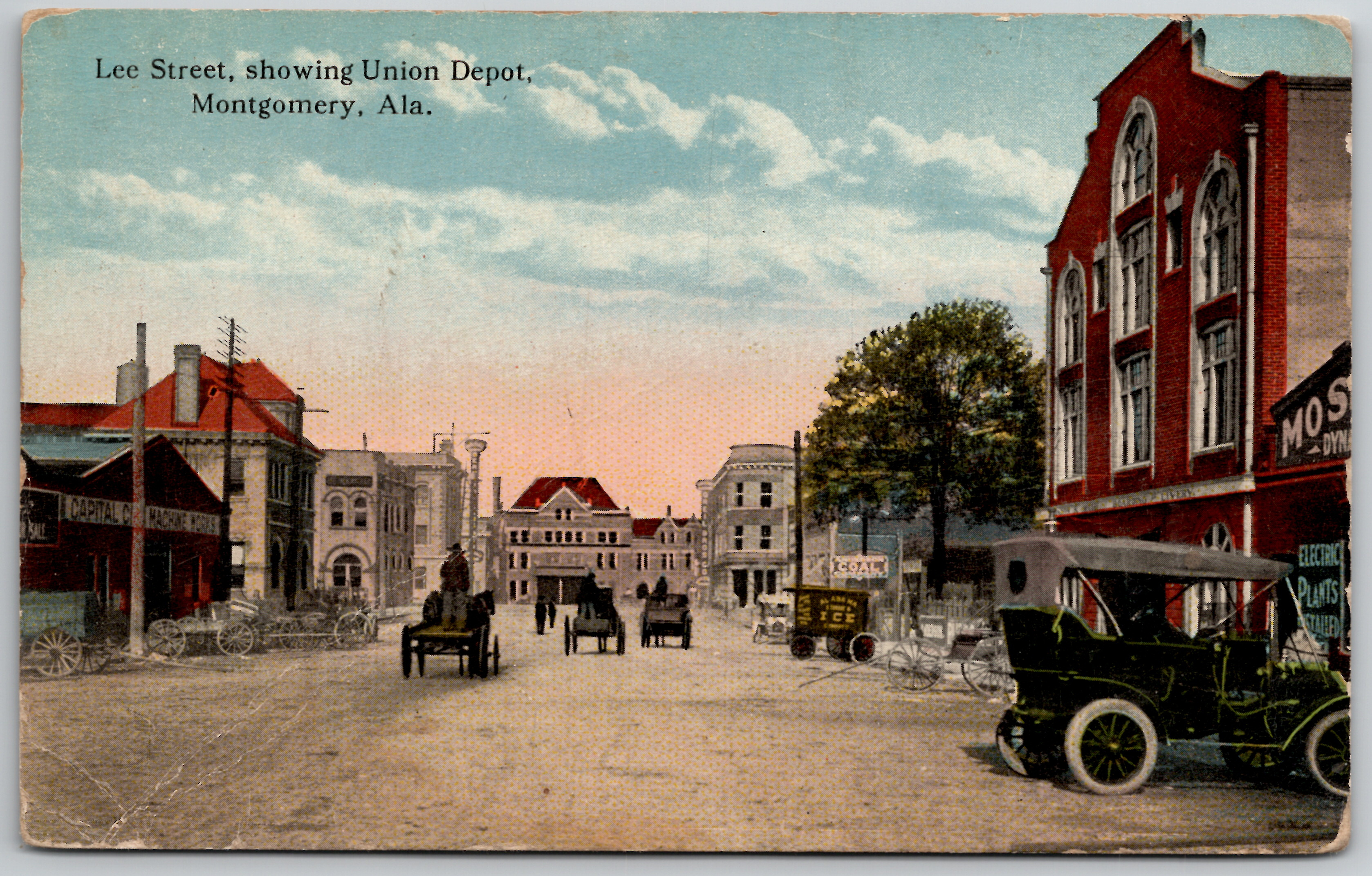 Curt Teich 1910 postcard of Union Station through Lee Street
